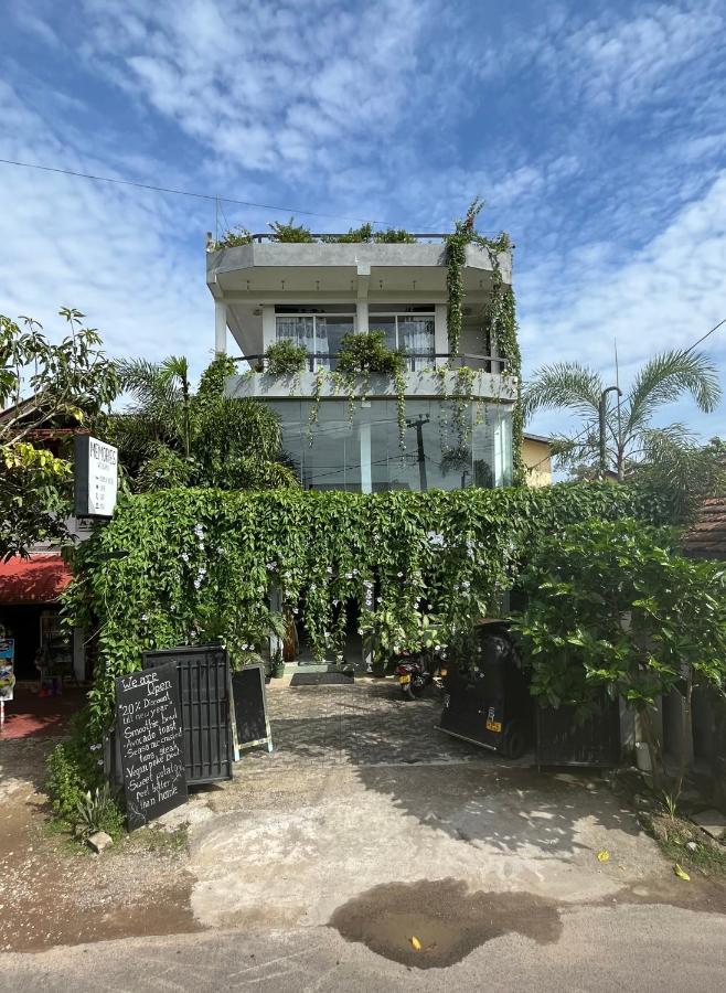 Memories Weligama Albergue Exterior foto